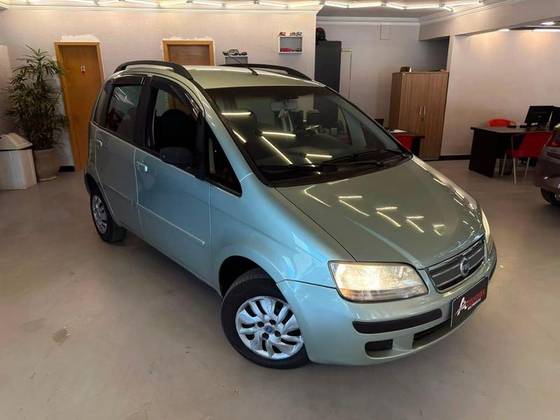 FIAT IDEA 1.4 MPI ELX 8V FLEX 4P MANUAL FIAT IDEA 1.4 MPI ELX 8V FLEX 4P MANUAL
